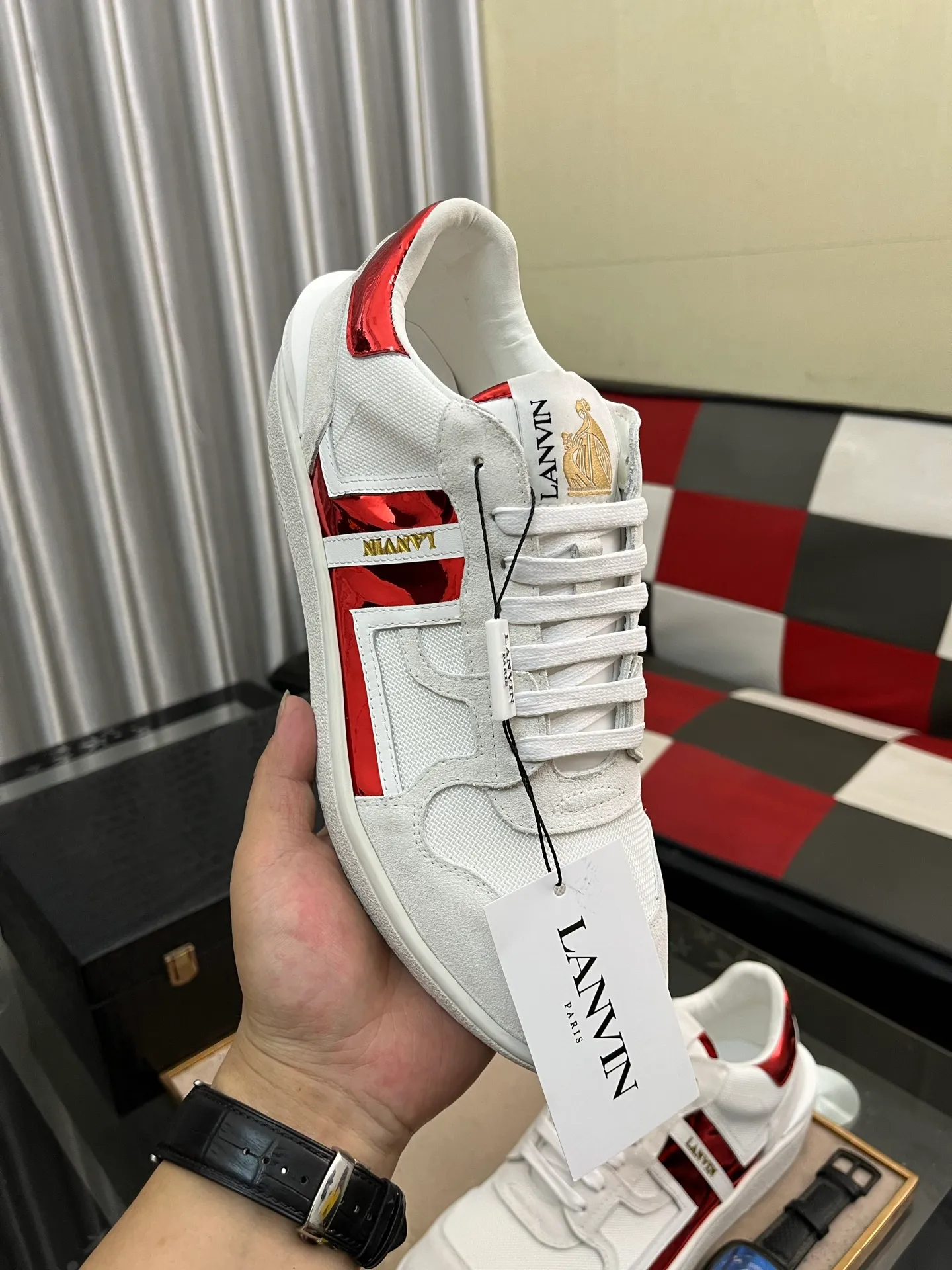 Men's men's shoes 💰540⌚️⌚️❗️Lanvin# Lanvin spring and summer series new colors latest lace up fashion casual forrest shoes running shoes ~ bumpr high quality couple series‼ ️ The latest trendy products of the season 🌈Many bloggers have started buying original models and custom-made them. The uppers are made of nubuck leather. They are very versatile, fashionable and casual, and are comfortable on the feet. Recommended for personal use! The original molded rubber backing with clear logo is wear-resistant. Standard code for couples: female code 35~40, male code 38-45